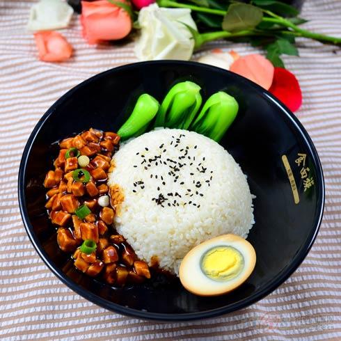 食面族-土豆牛肉蓋飯