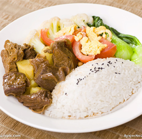 九塊九粥飯世家-牛肉飯  